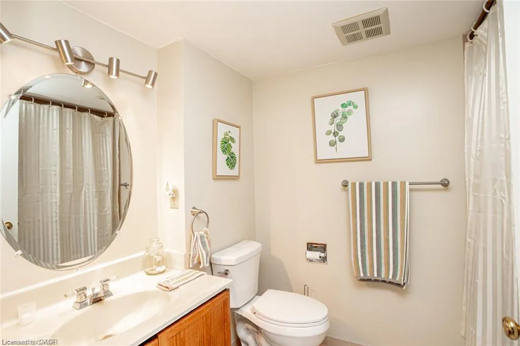 33 Weldrick Road E #209
