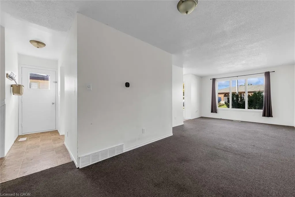 16 Crystal Court