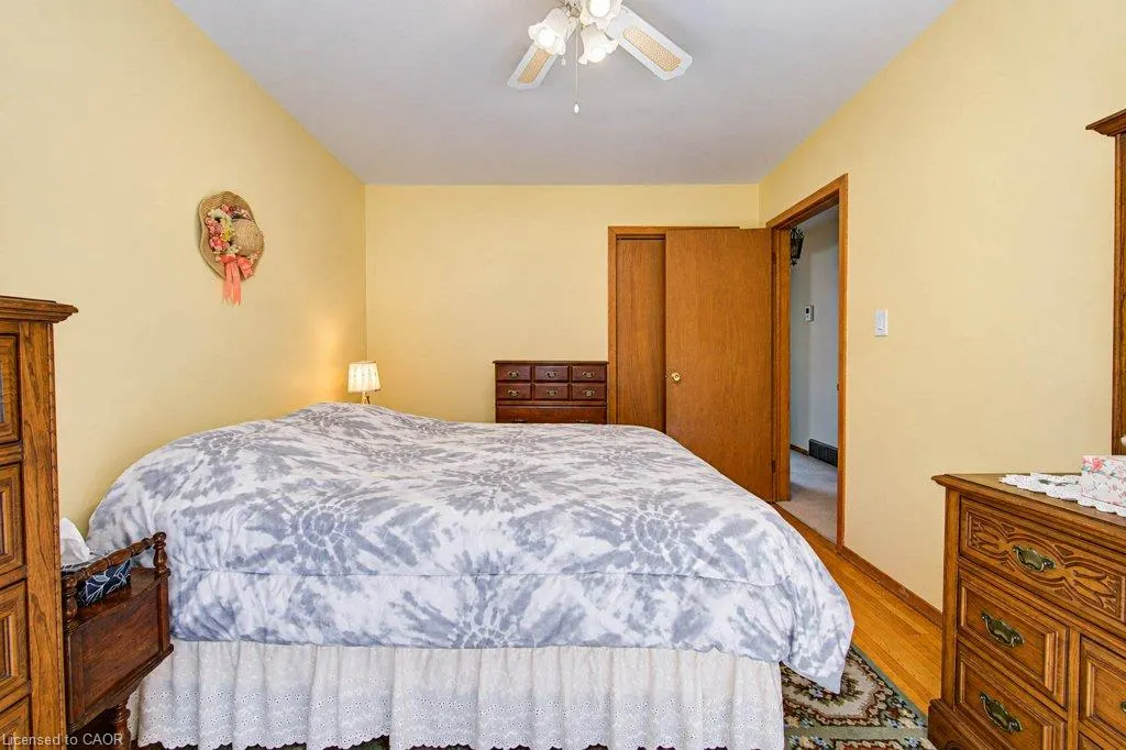 22 Clarke Street W