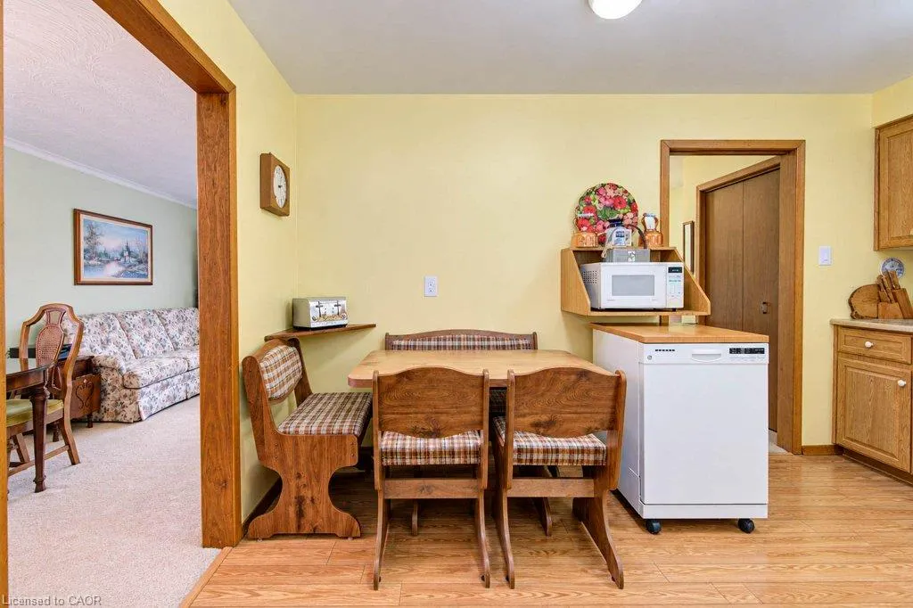 22 Clarke Street W