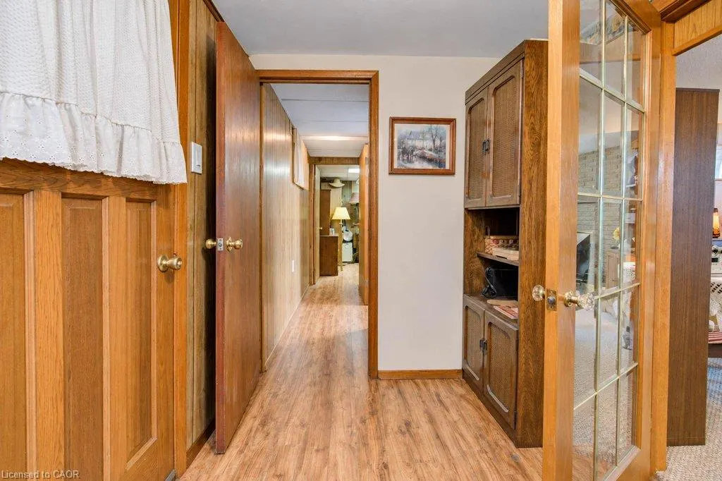 22 Clarke Street W