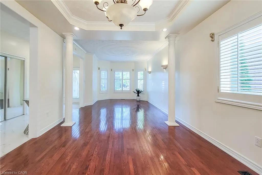 49 Stonehenge Drive