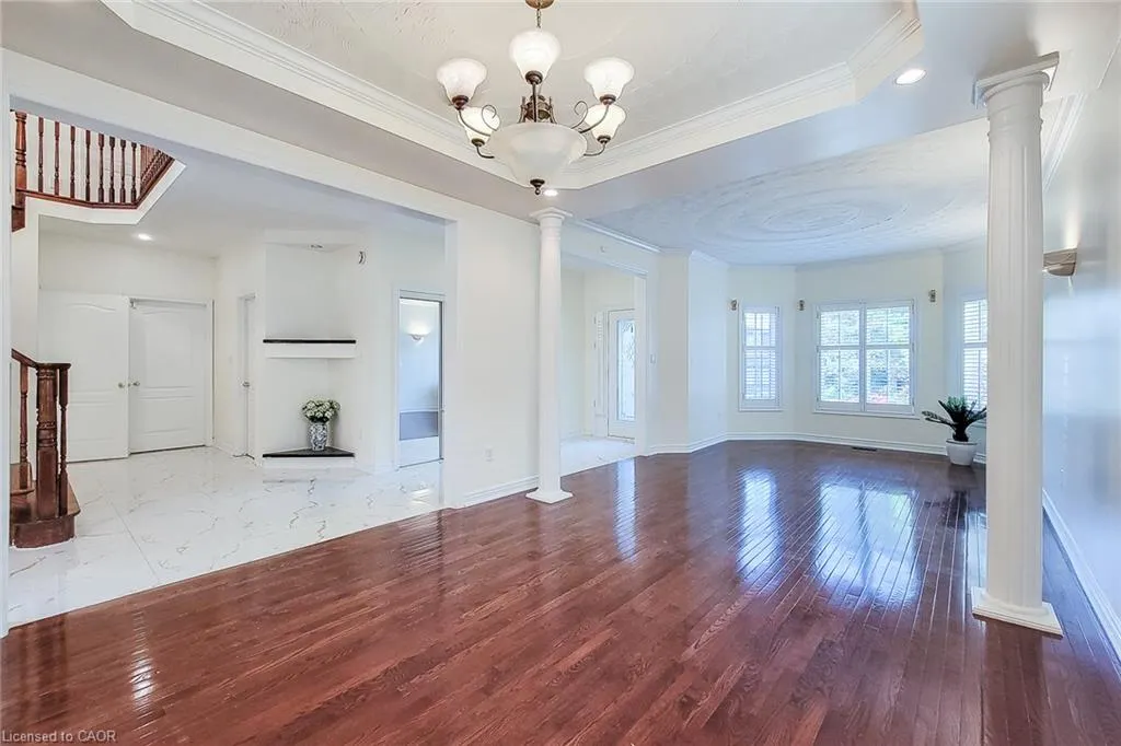 49 Stonehenge Drive