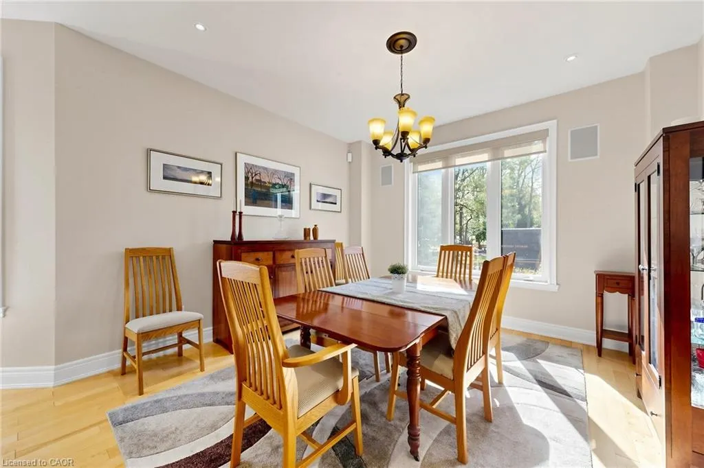 118 Foxridge Drive
