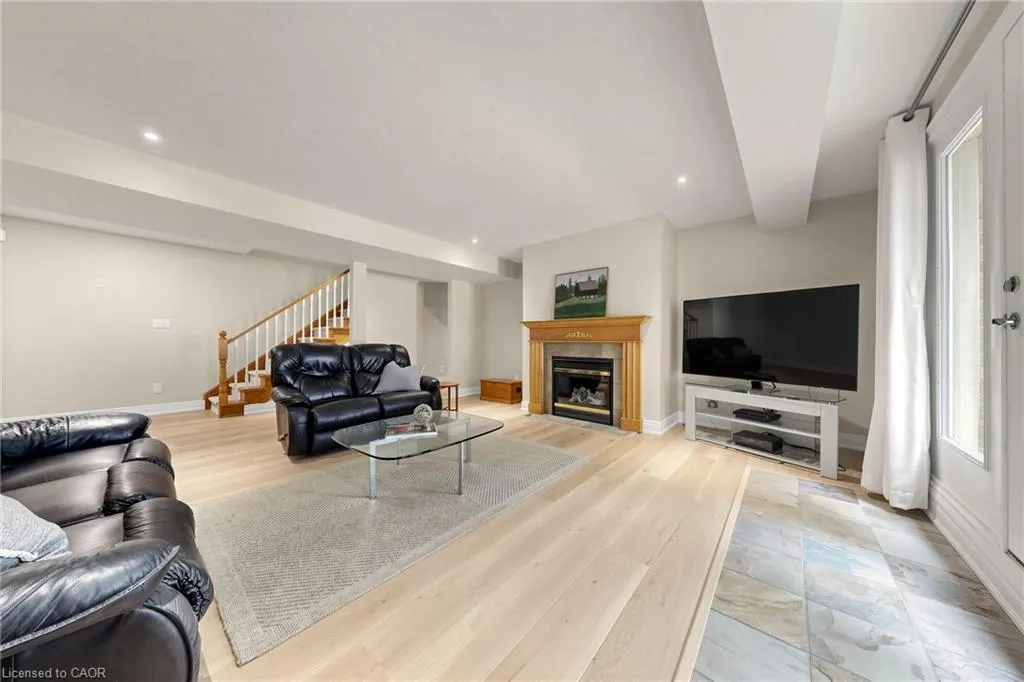 118 Foxridge Drive
