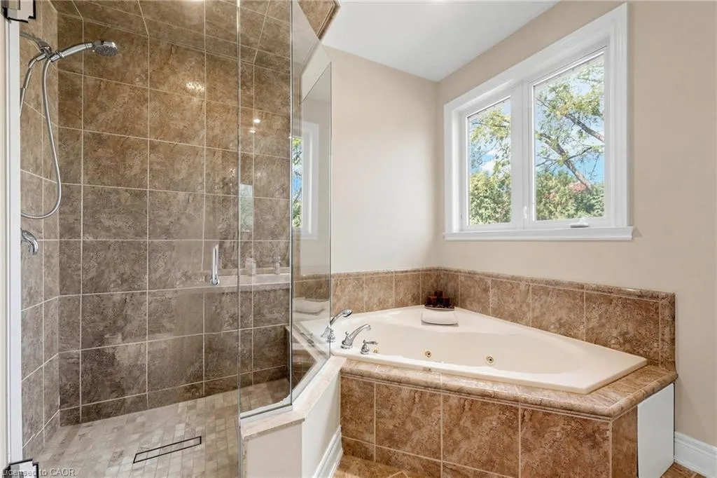 118 Foxridge Drive