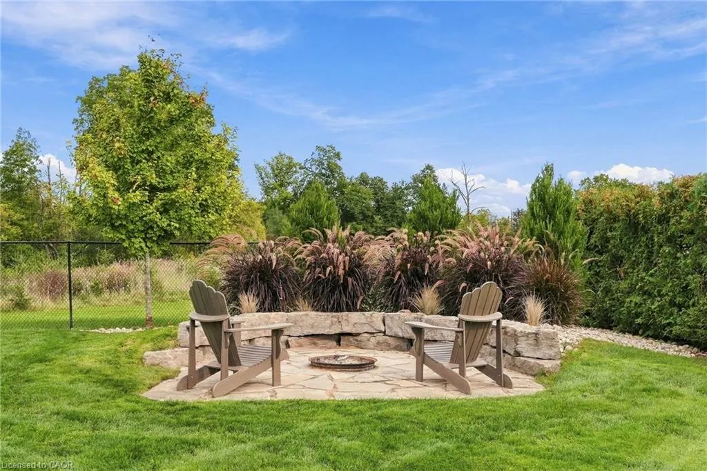 826 Millgrove Side Road