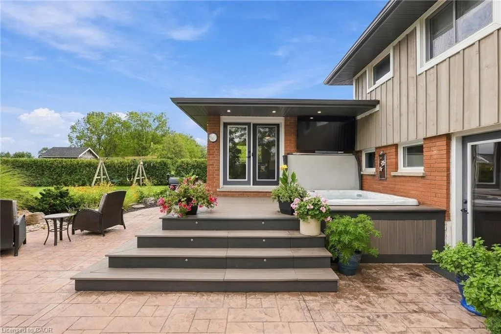 826 Millgrove Side Road