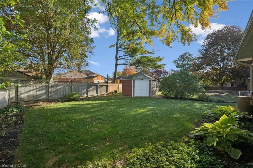 86 Lower Canada Crescent
