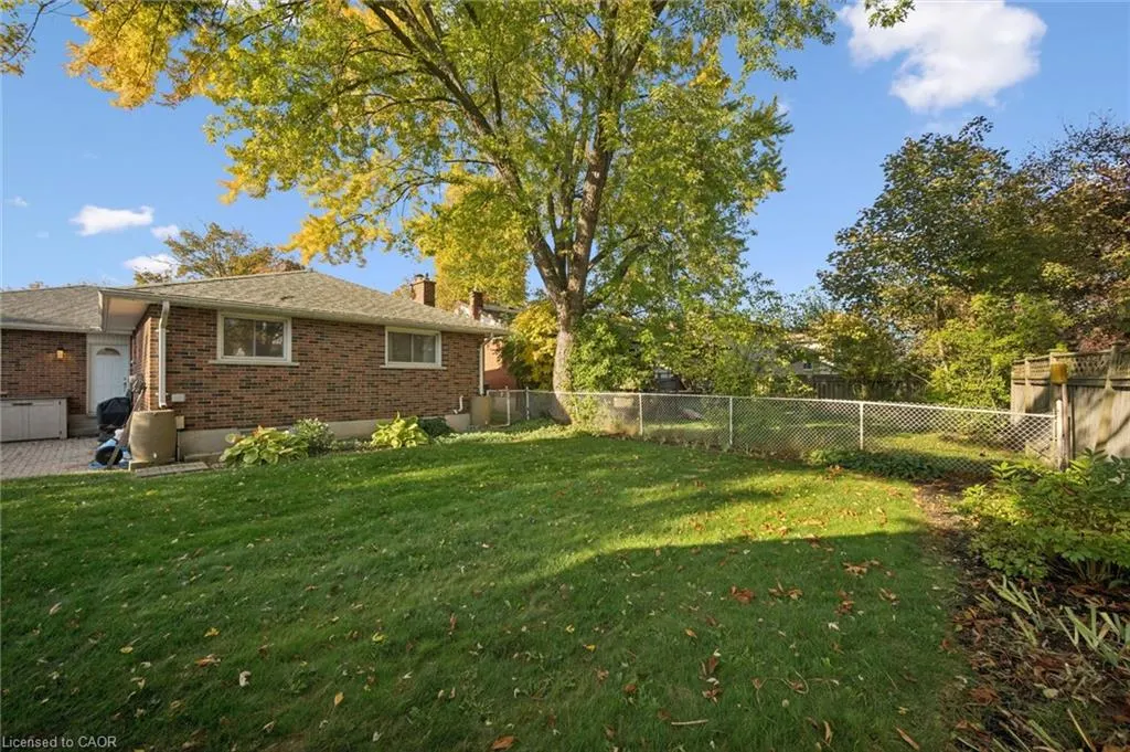 86 Lower Canada Crescent