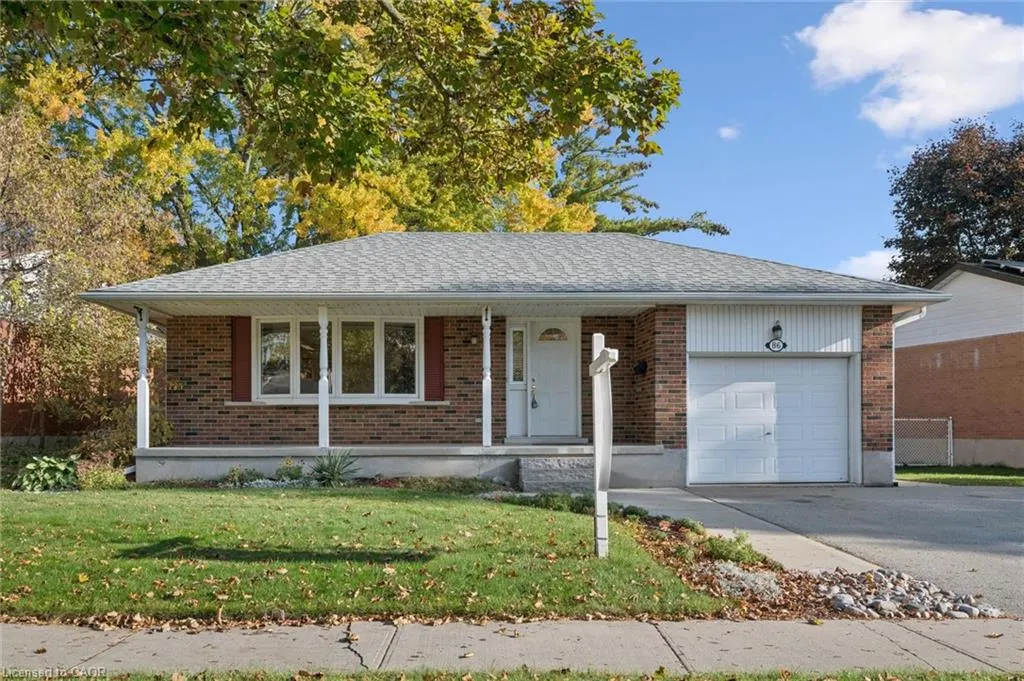 86 Lower Canada Crescent