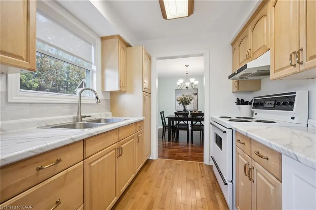 143 Hillbrook Crescent