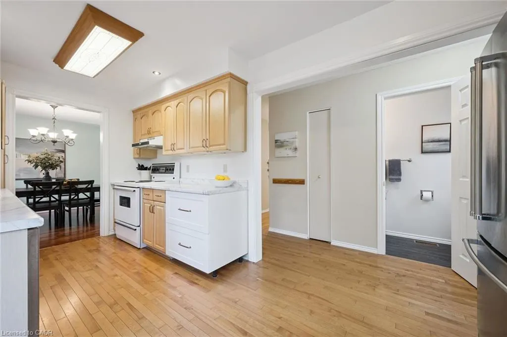 143 Hillbrook Crescent