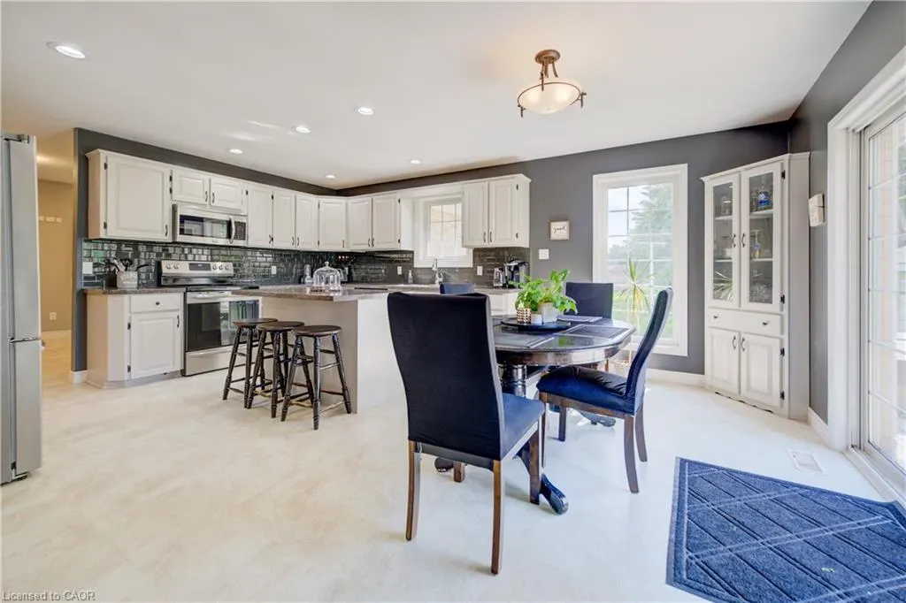 540 Sligo Road W
