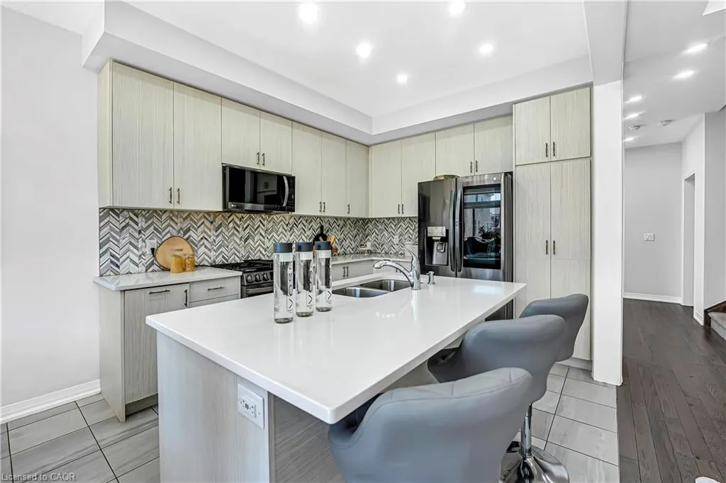 13 Steadman Street
