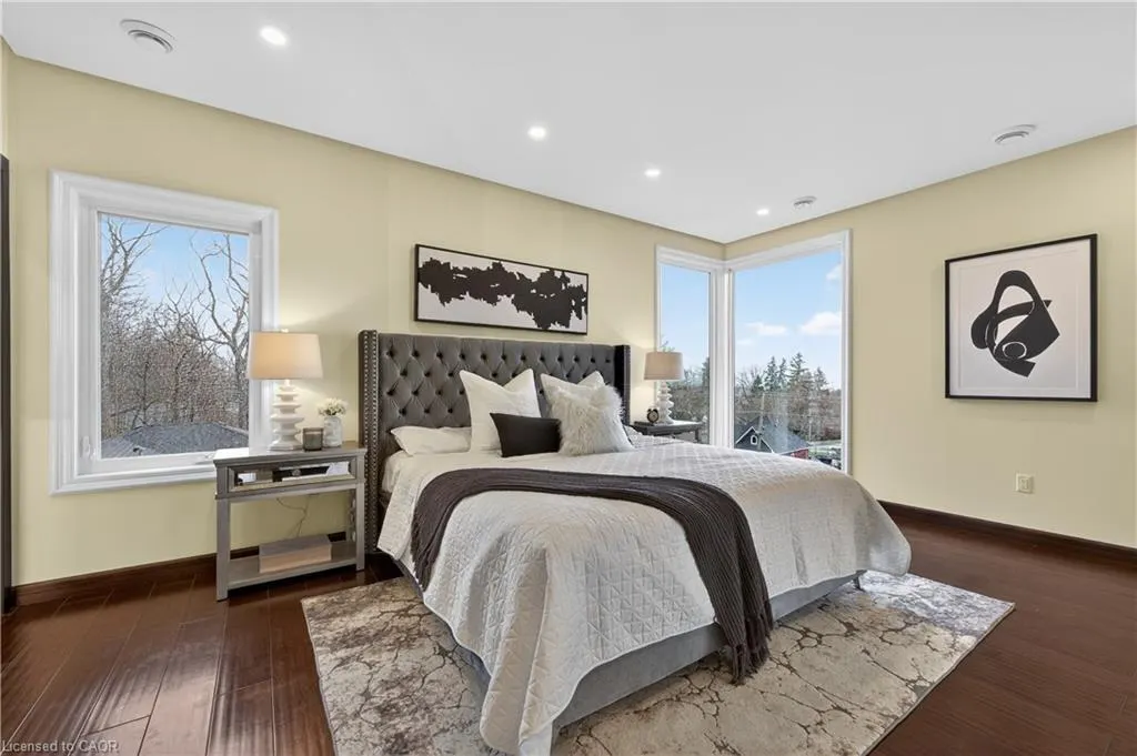 237B Main Street W