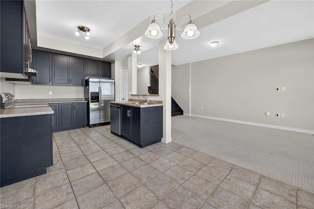 8 Lakelawn Road #22