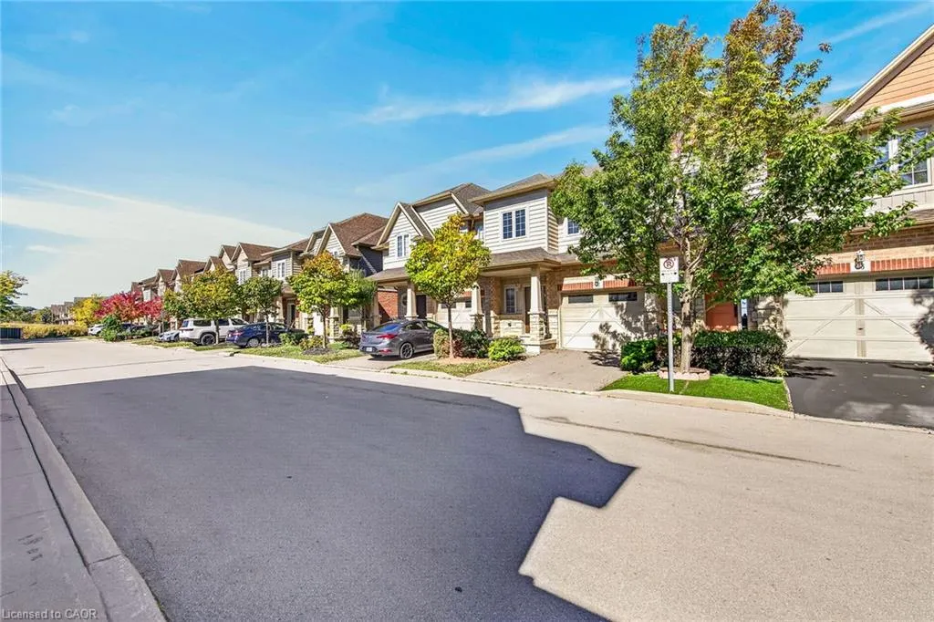 8 Lakelawn Road #22