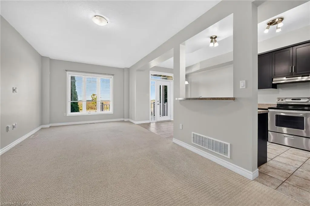 8 Lakelawn Road #22