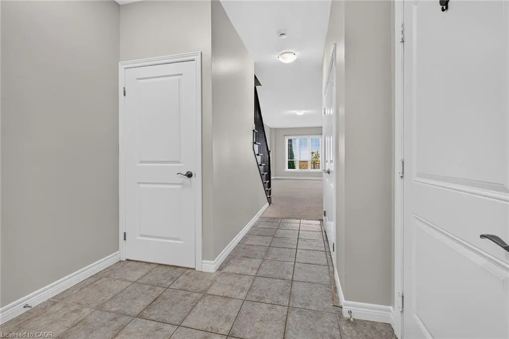8 Lakelawn Road #22