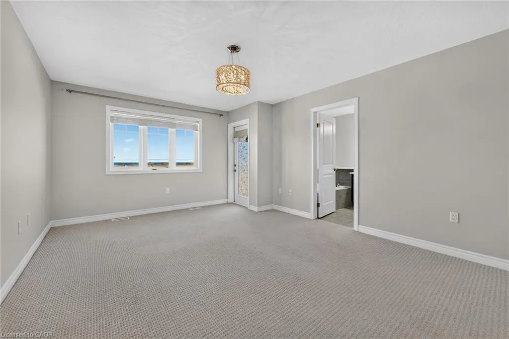 8 Lakelawn Road #22