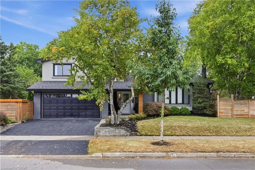 134 Fairwood Place W