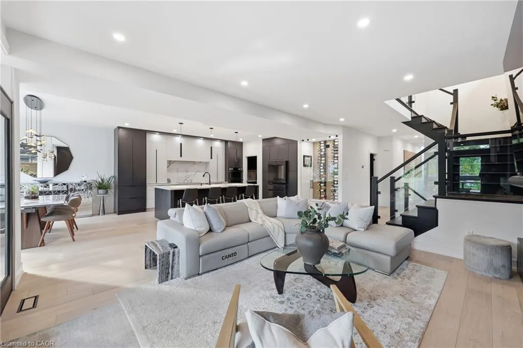 14 Bergenstein Crescent