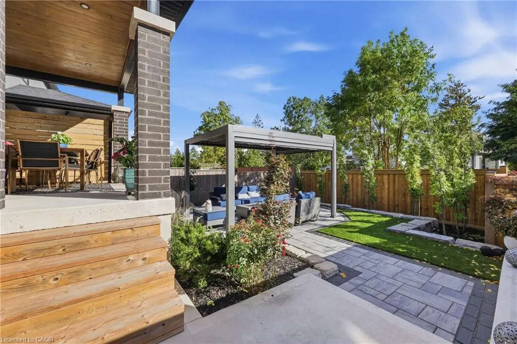 14 Bergenstein Crescent