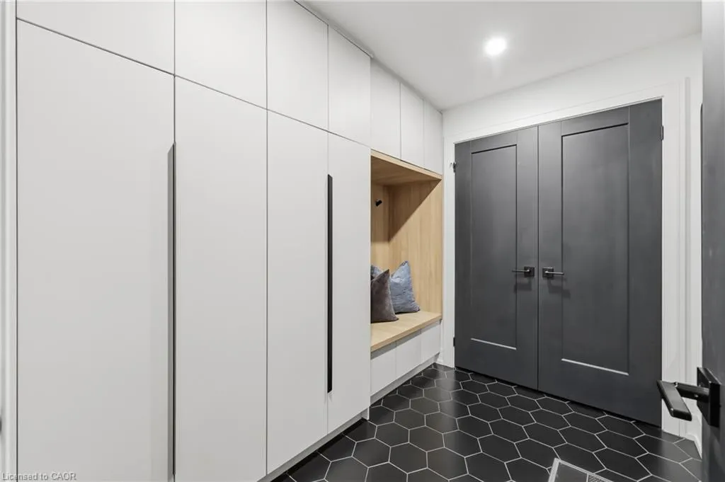 14 Bergenstein Crescent