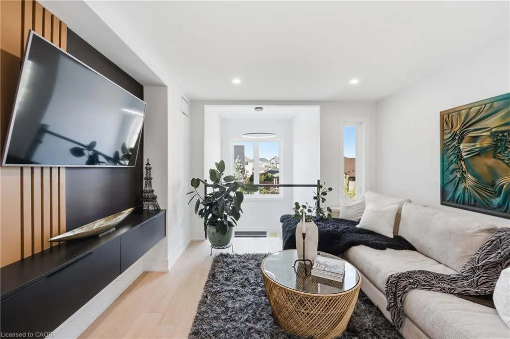 14 Bergenstein Crescent