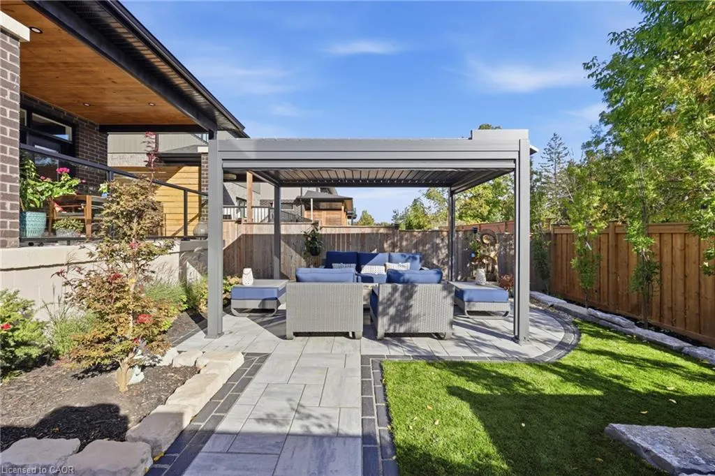 14 Bergenstein Crescent