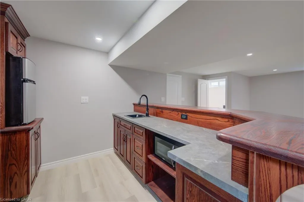 574 Clipper Drive