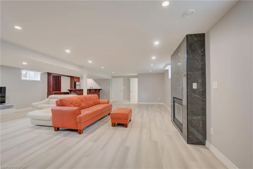 574 Clipper Drive
