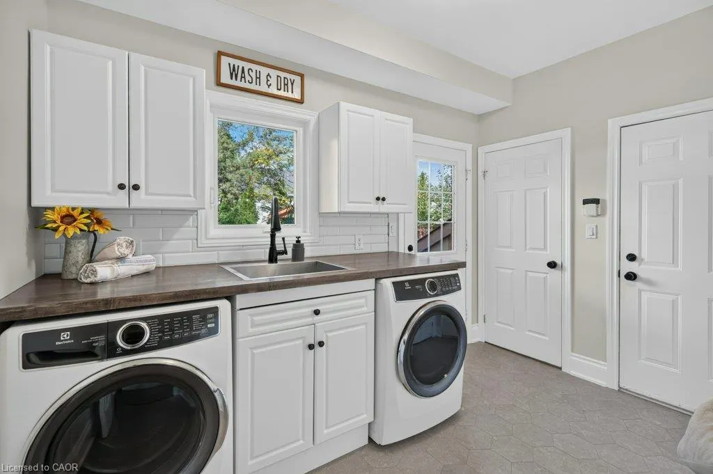 447 Golf Links Road