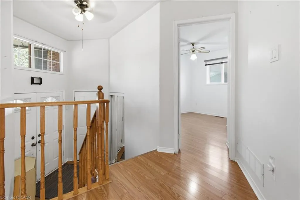 23 Madison Court W