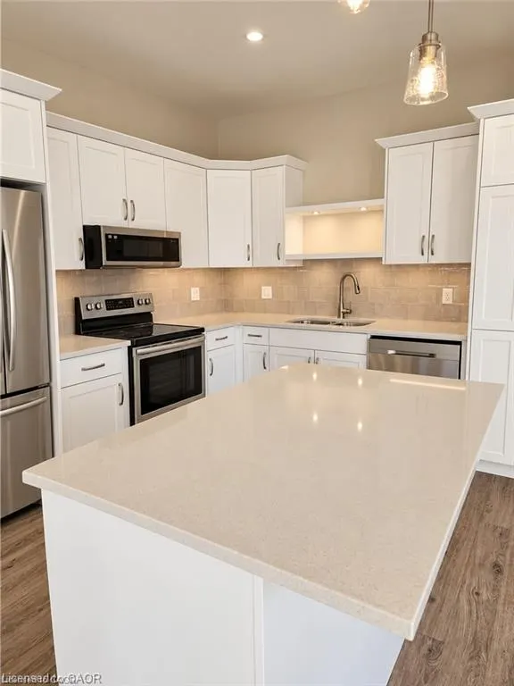 74 Keba Crescent