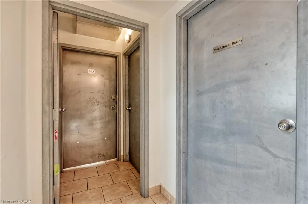 197 James Street N #206