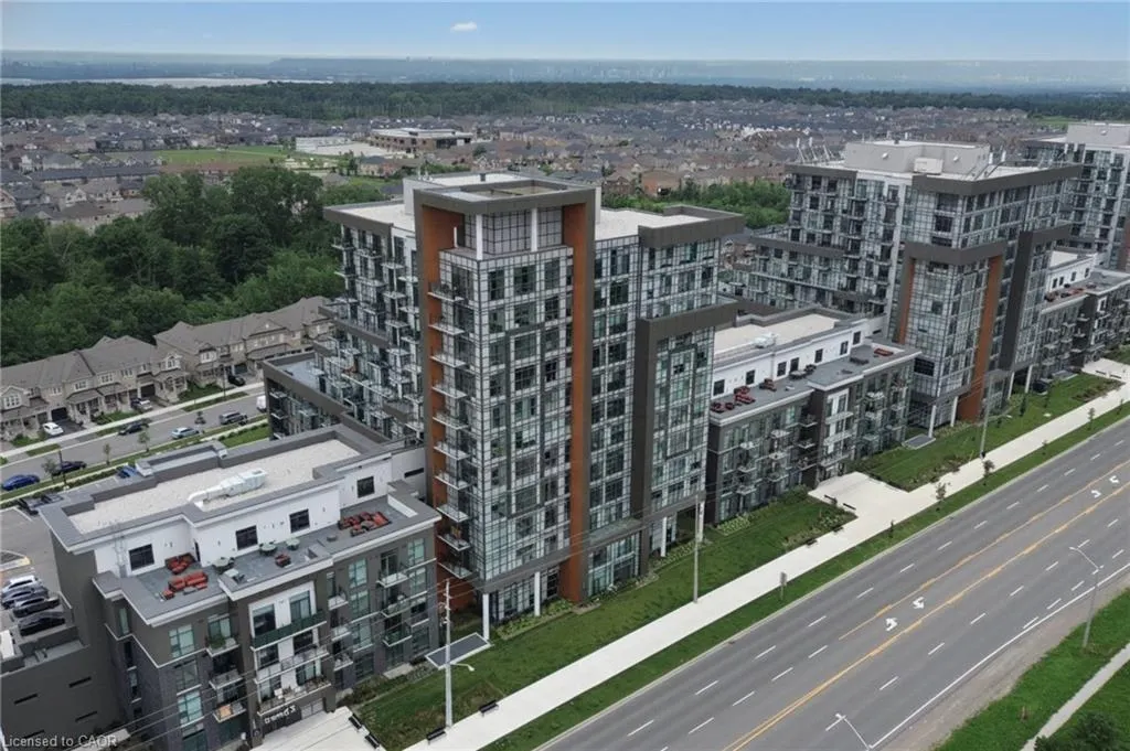 470 Dundas Street E #1213