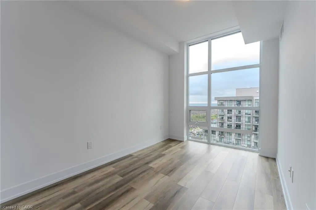 470 Dundas Street E #1213
