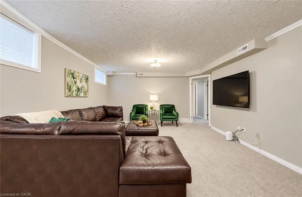 404 Lakeview Drive