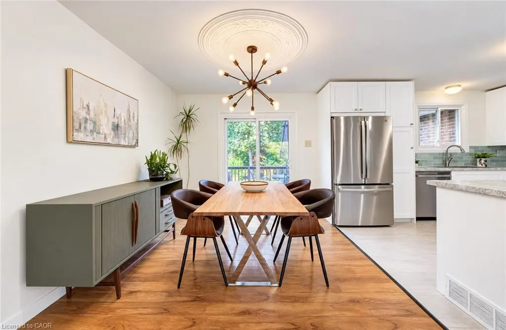 404 Lakeview Drive