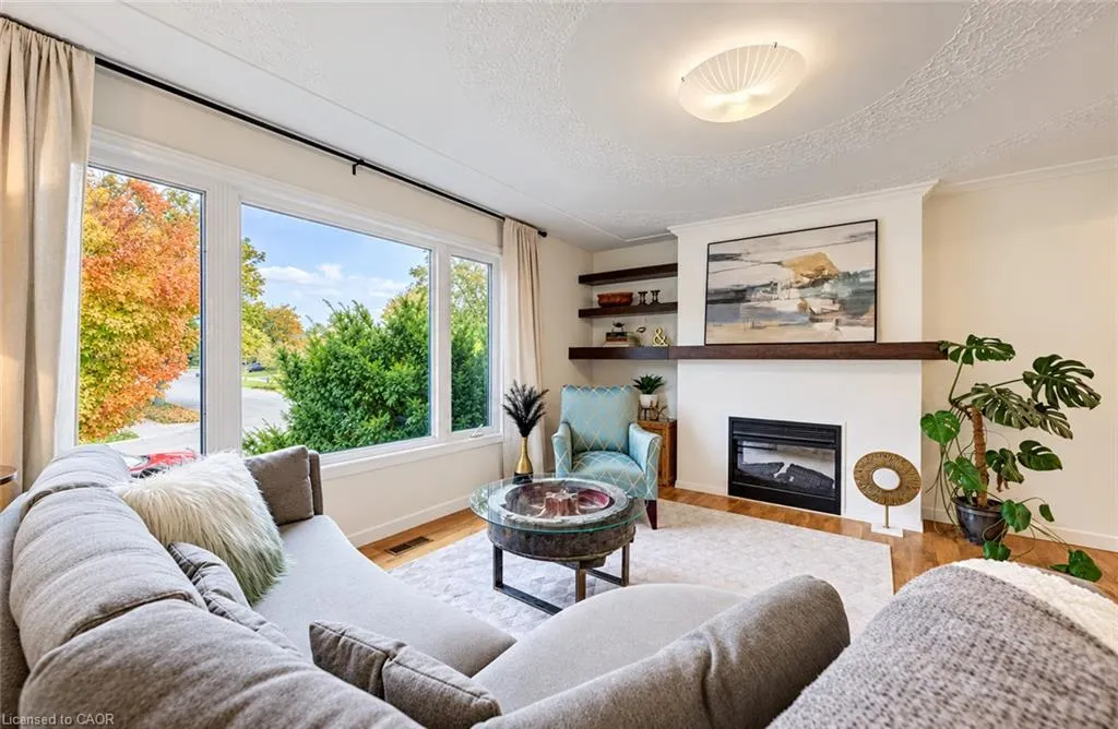 404 Lakeview Drive
