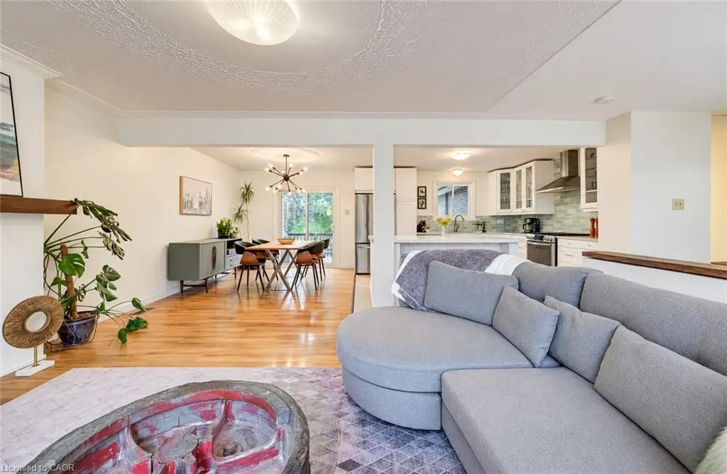 404 Lakeview Drive
