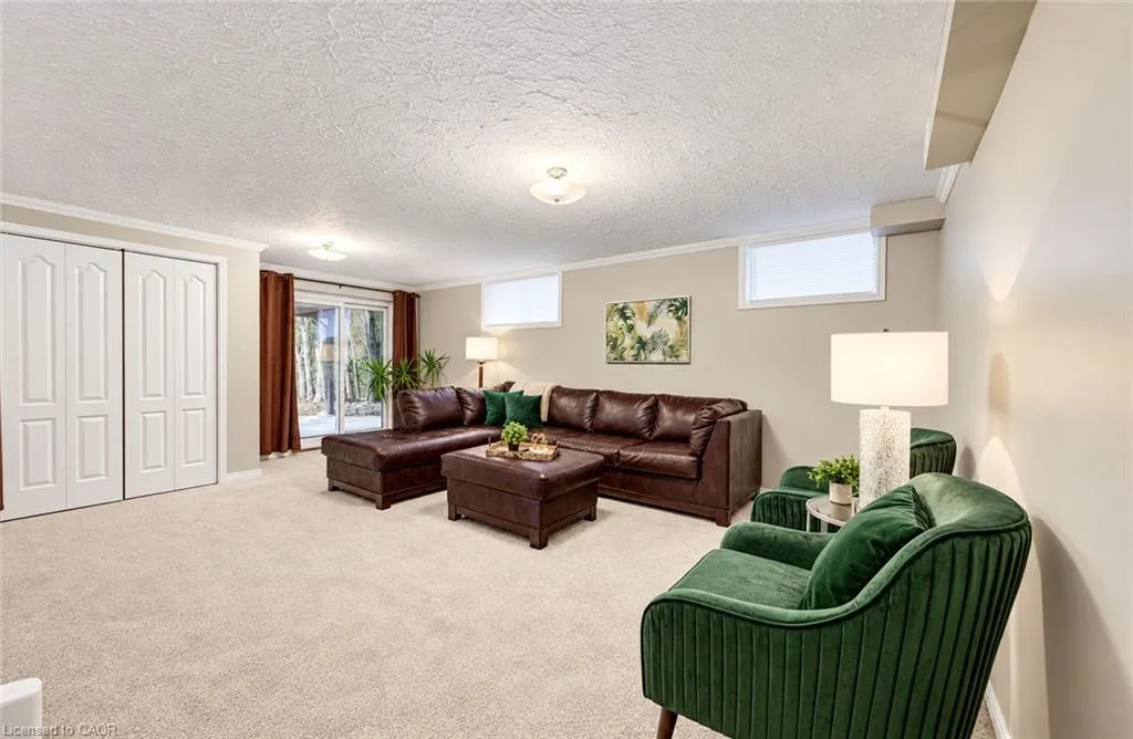 404 Lakeview Drive