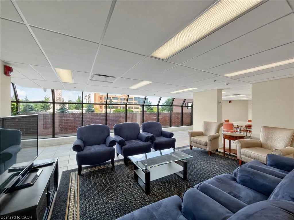 1230 Marlborough Court #202