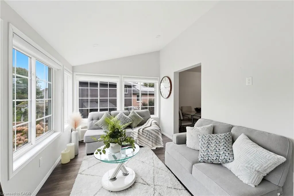 283 Fennel Street