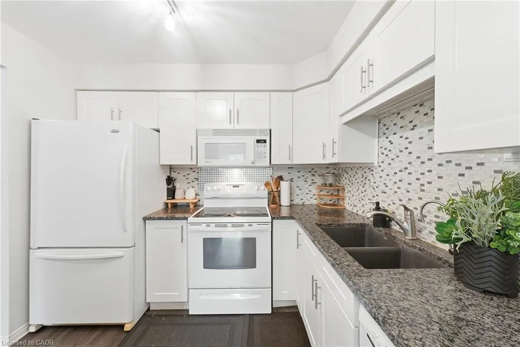 283 Fennel Street