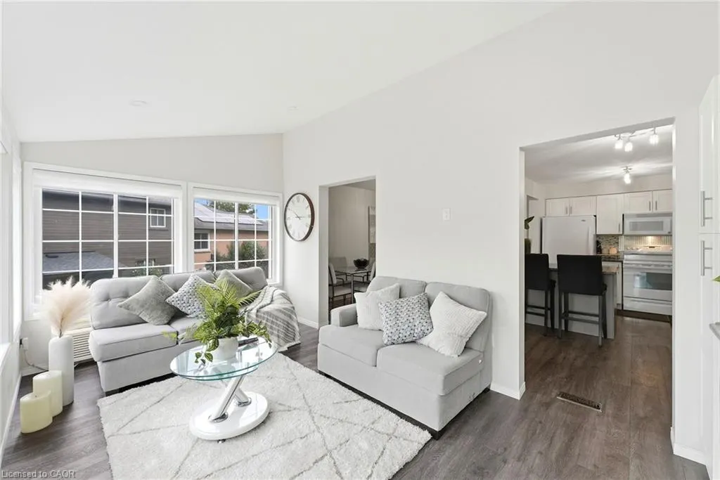283 Fennel Street