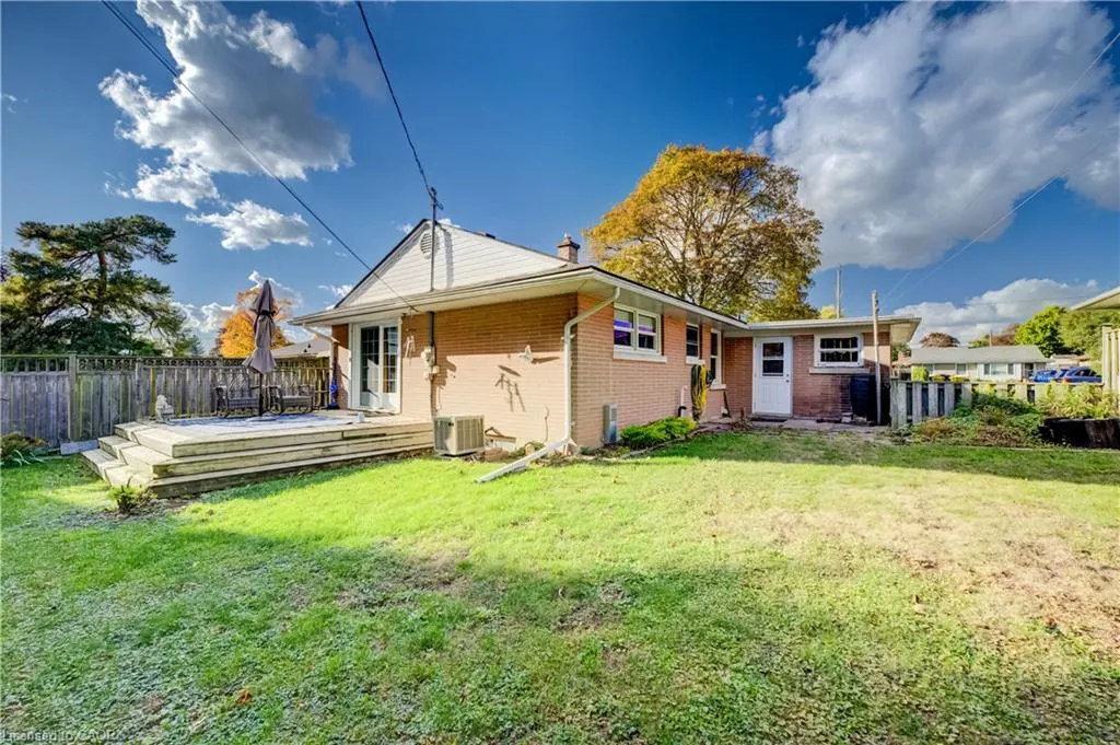 582 Grand Valley Drive
