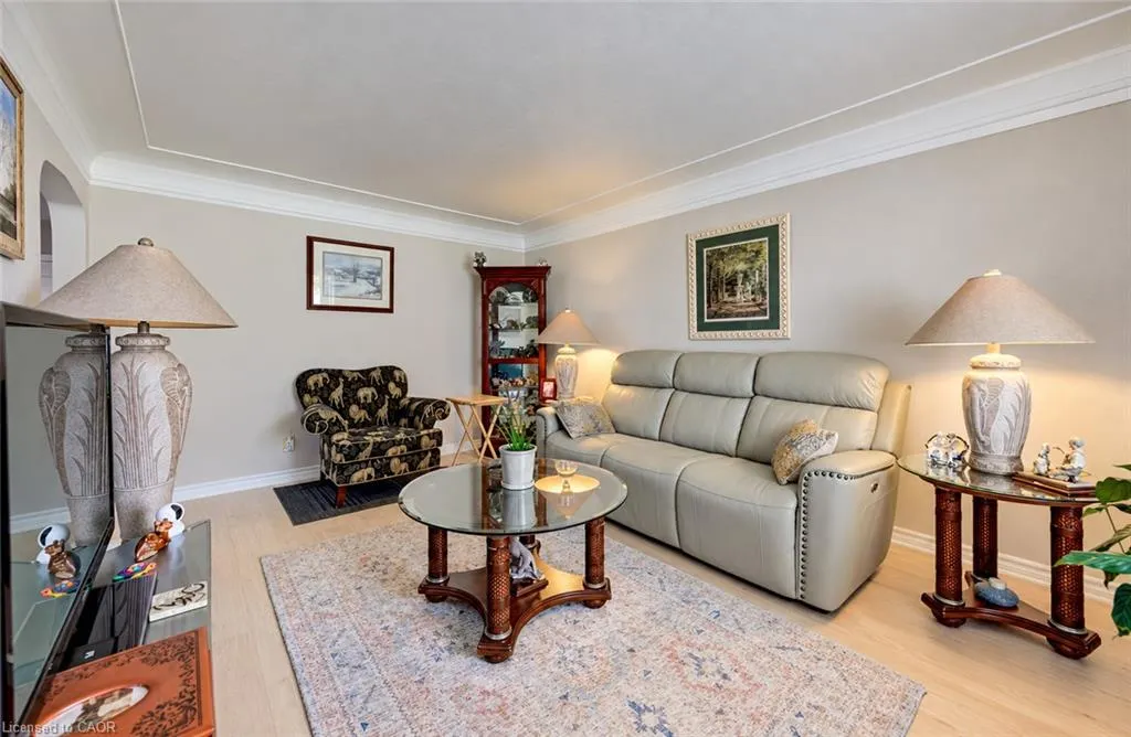 582 Grand Valley Drive